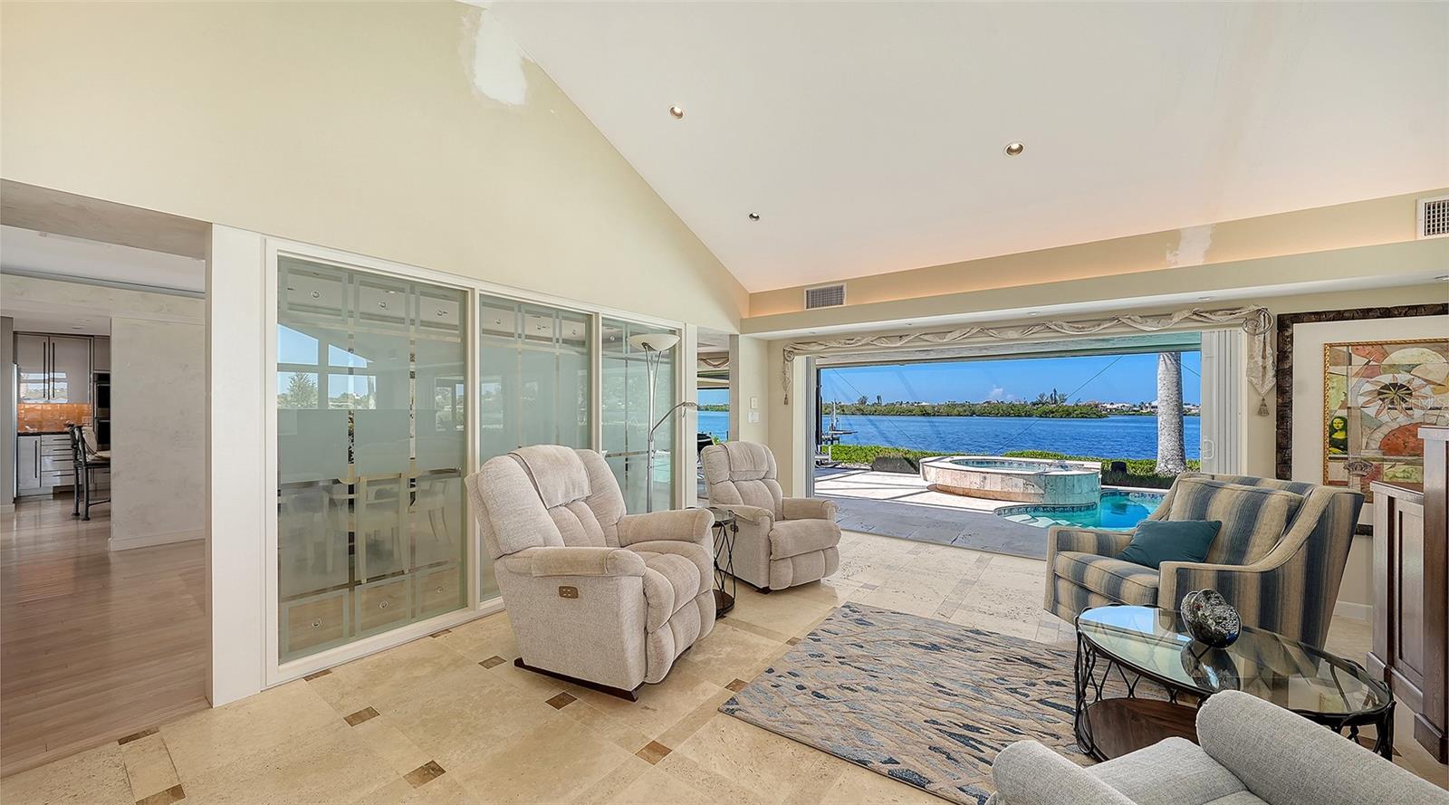 SOUTHBAY YACHT & RACQUET CLUB - Residential