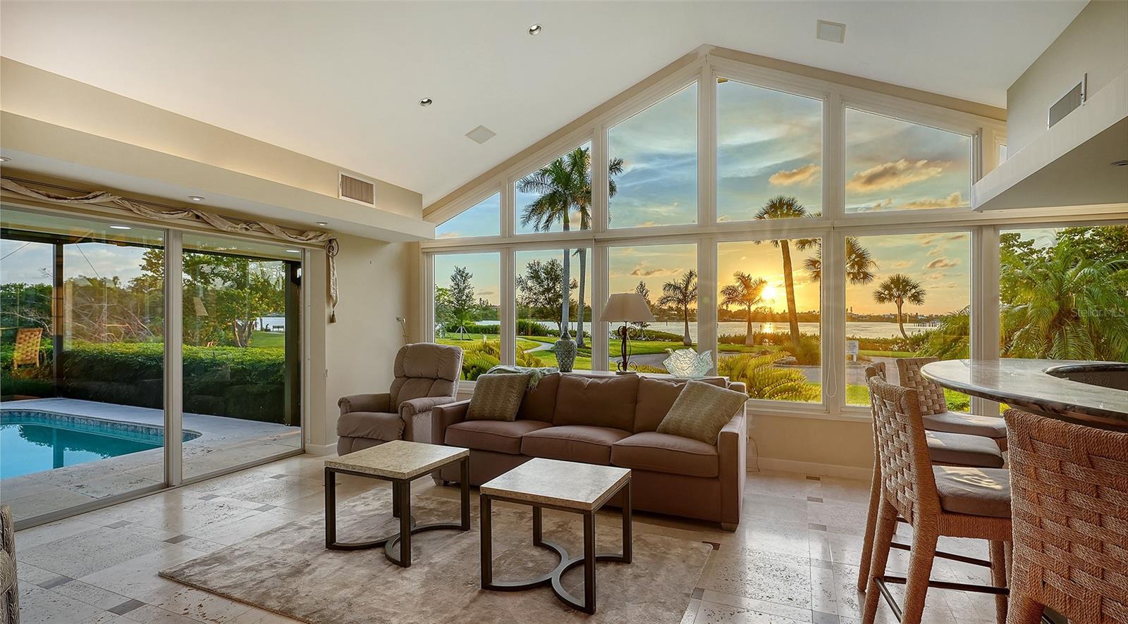 SOUTHBAY YACHT & RACQUET CLUB - Residential