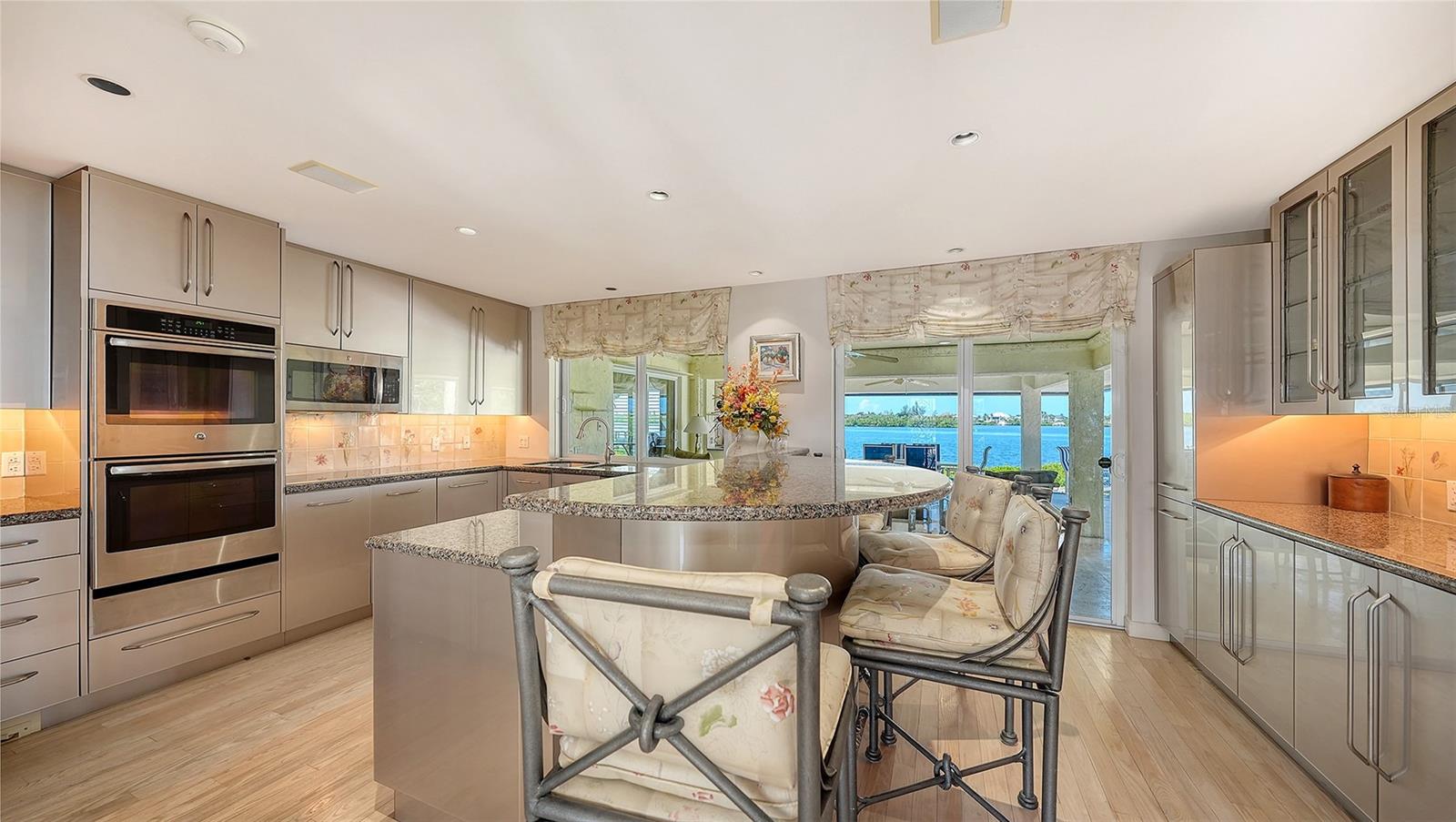 SOUTHBAY YACHT & RACQUET CLUB - Residential