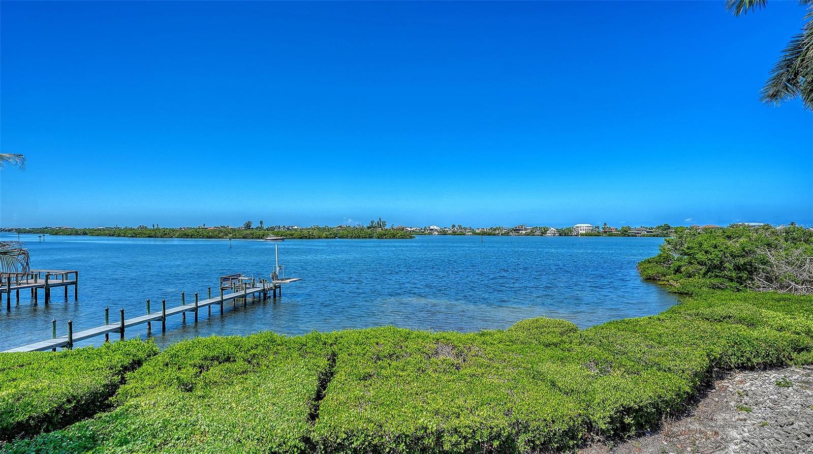 SOUTHBAY YACHT & RACQUET CLUB - Residential
