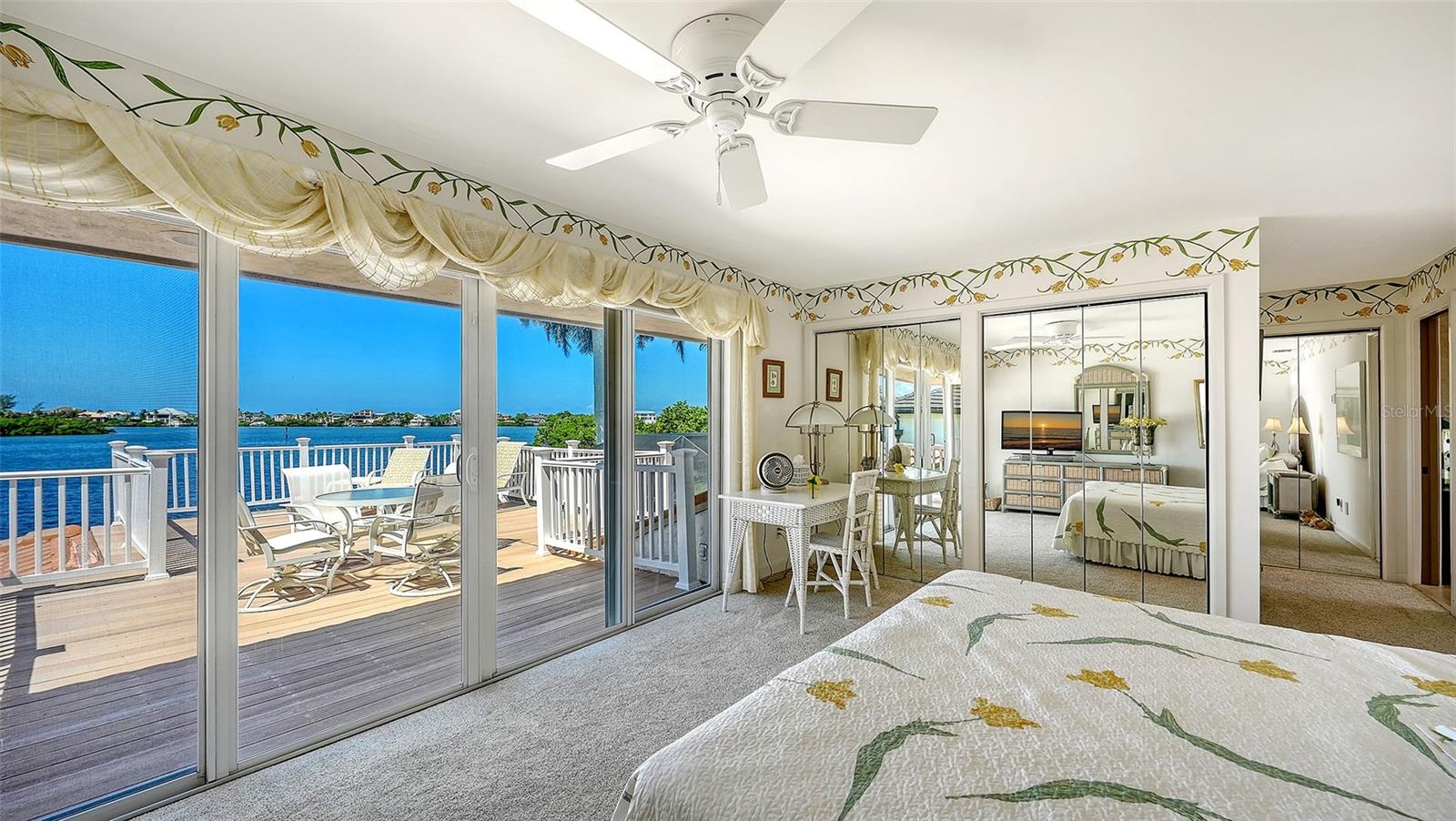 SOUTHBAY YACHT & RACQUET CLUB - Residential