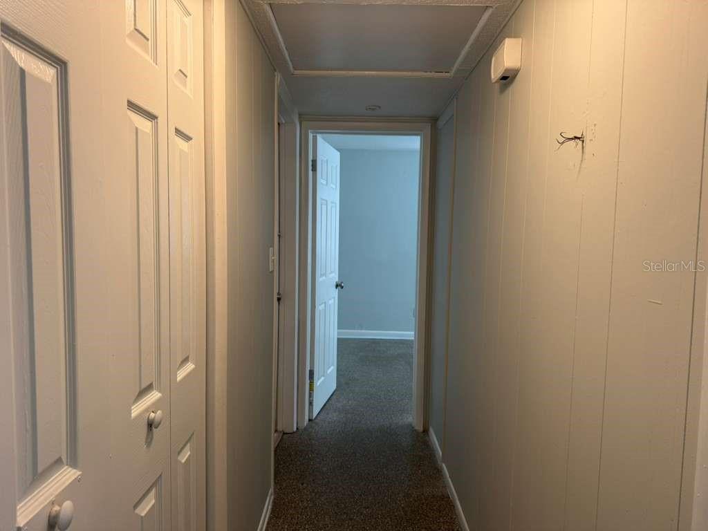 RIDGE MANOR - Residential Lease