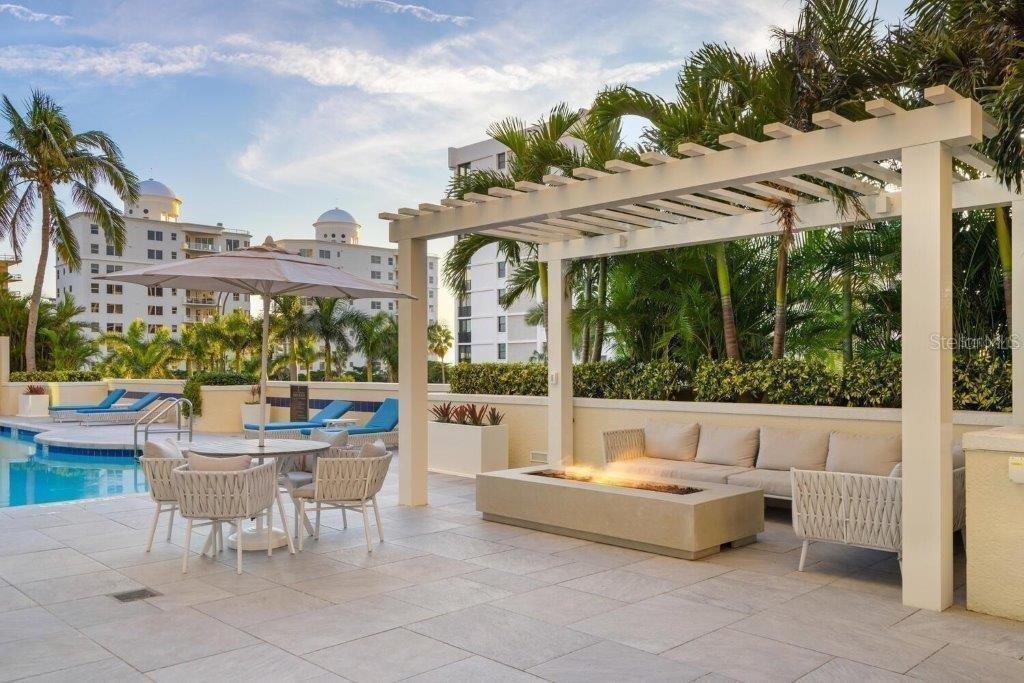 THE TOWER RESIDENCES - Residential