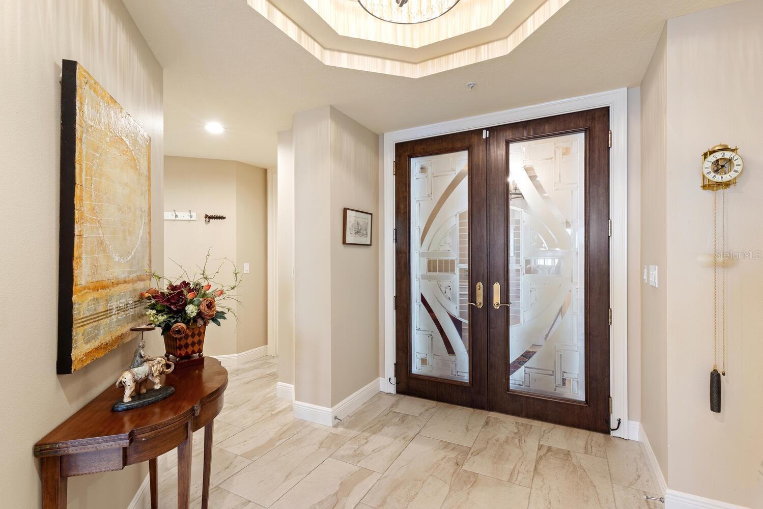 THE TOWER RESIDENCES - Residential
