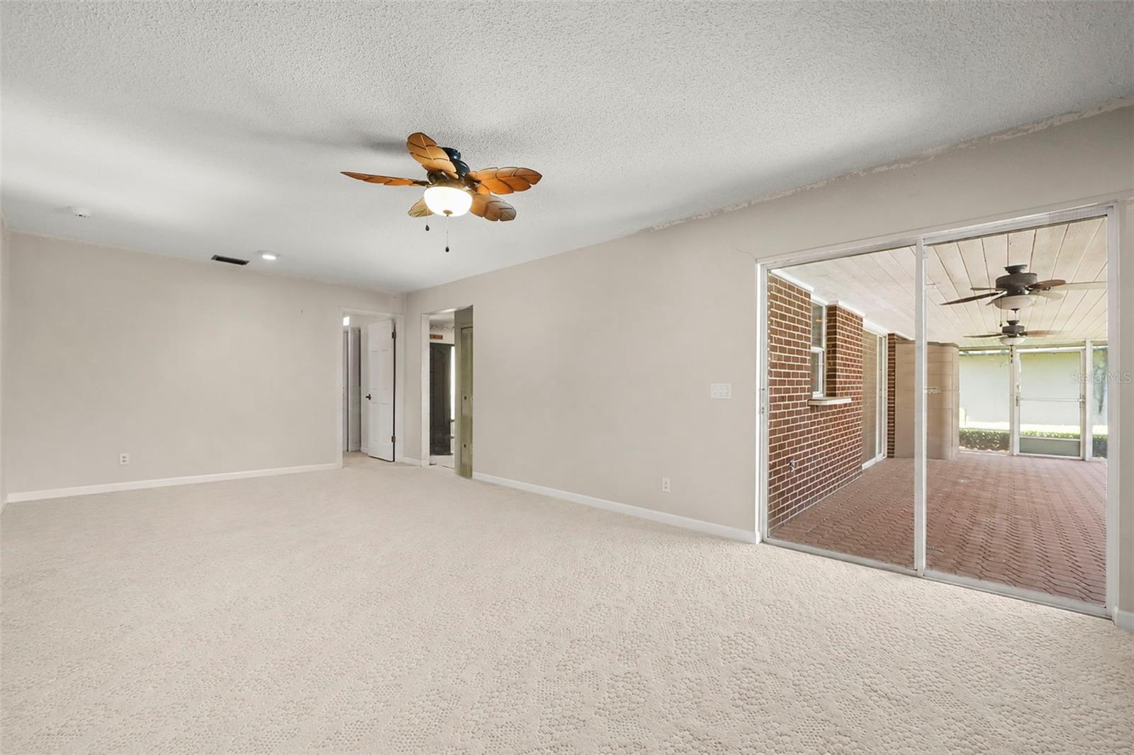 BAY LAKE ESTATES - Residential
