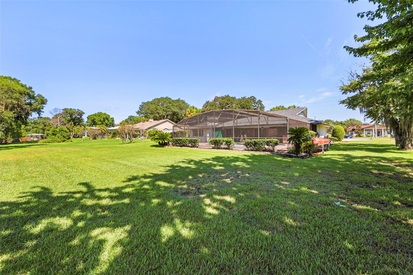 BAY LAKE ESTATES - Residential