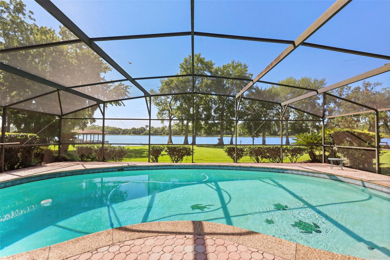 BAY LAKE ESTATES - Residential