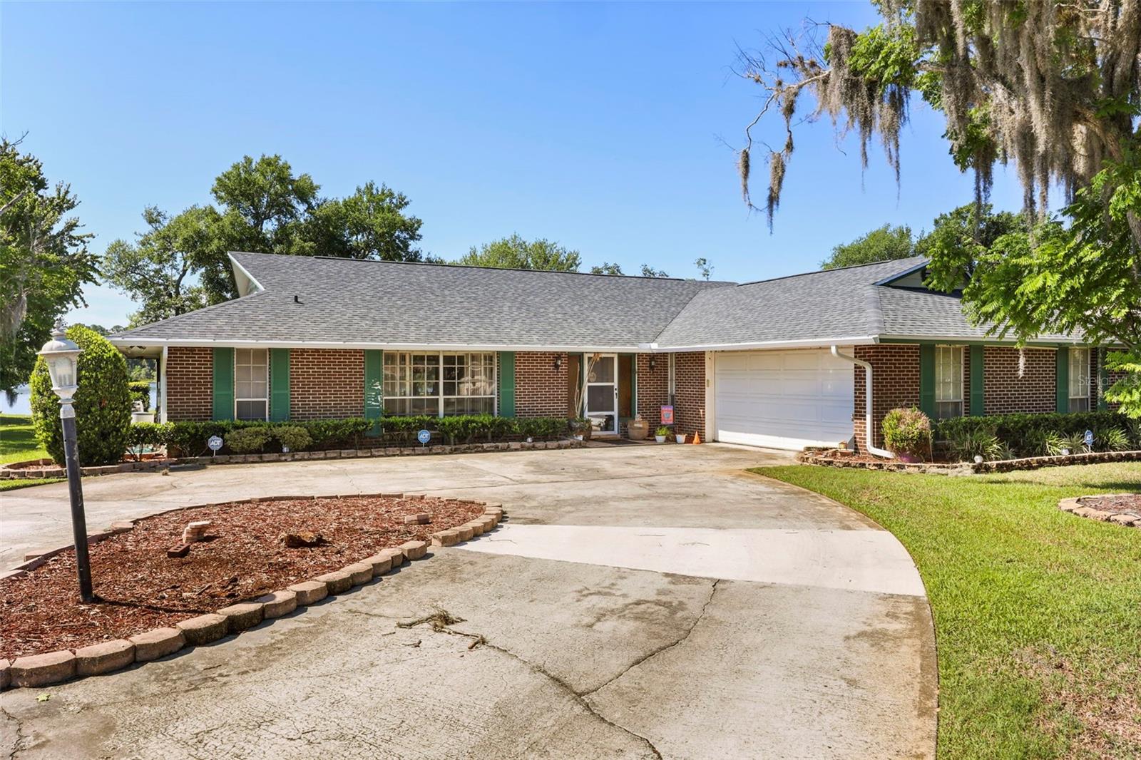 BAY LAKE ESTATES - Residential