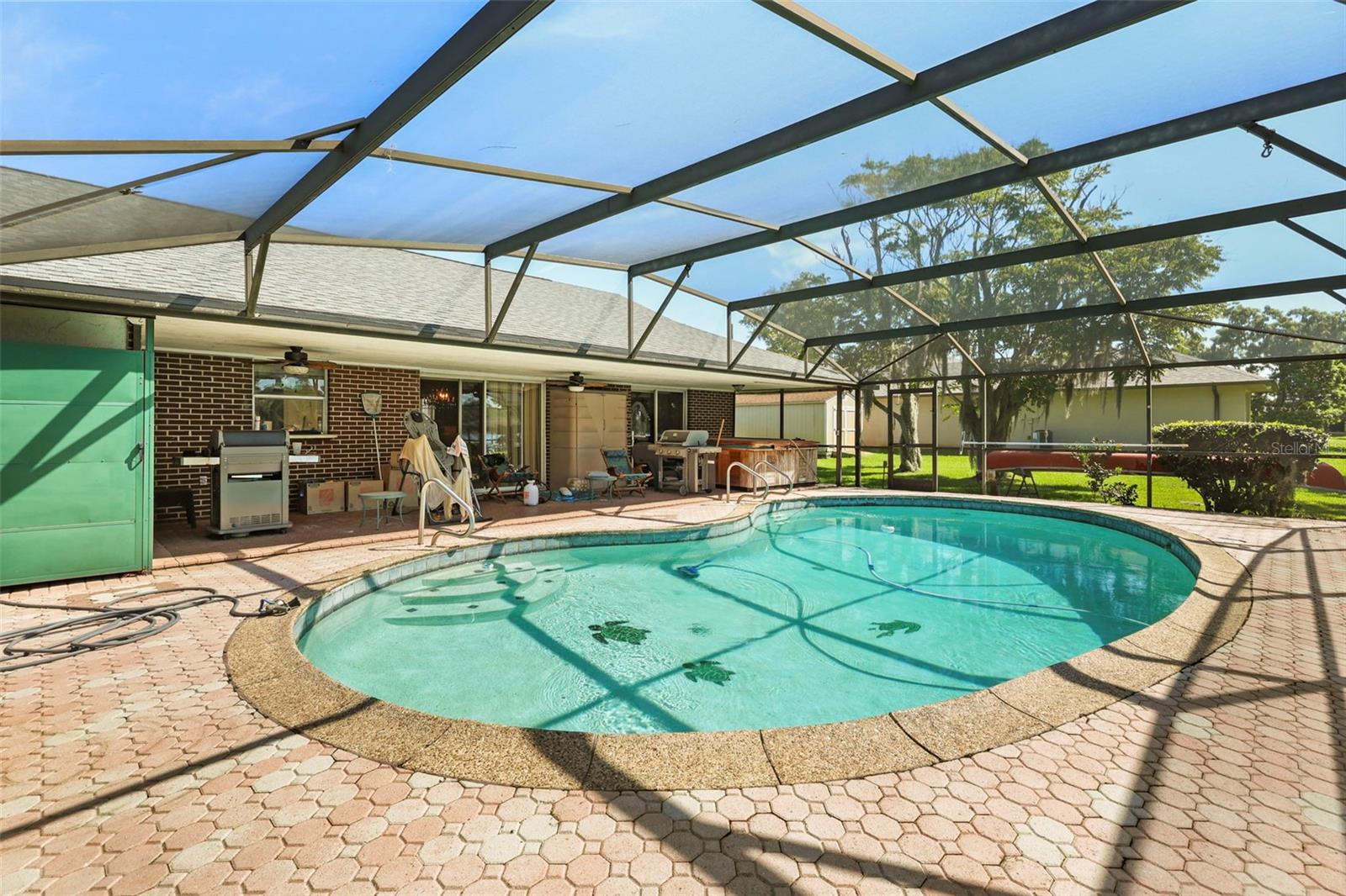 BAY LAKE ESTATES - Residential