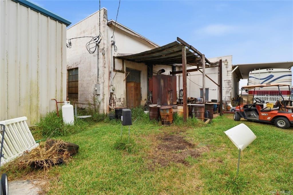 CHIEFLAND - Commercial Sale