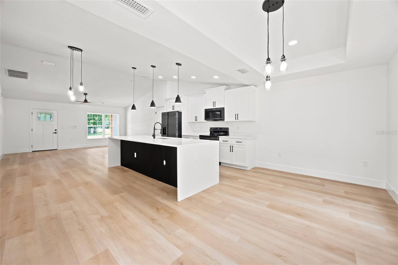 BELLEVIEW HEIGHTS ESTATE - Residential