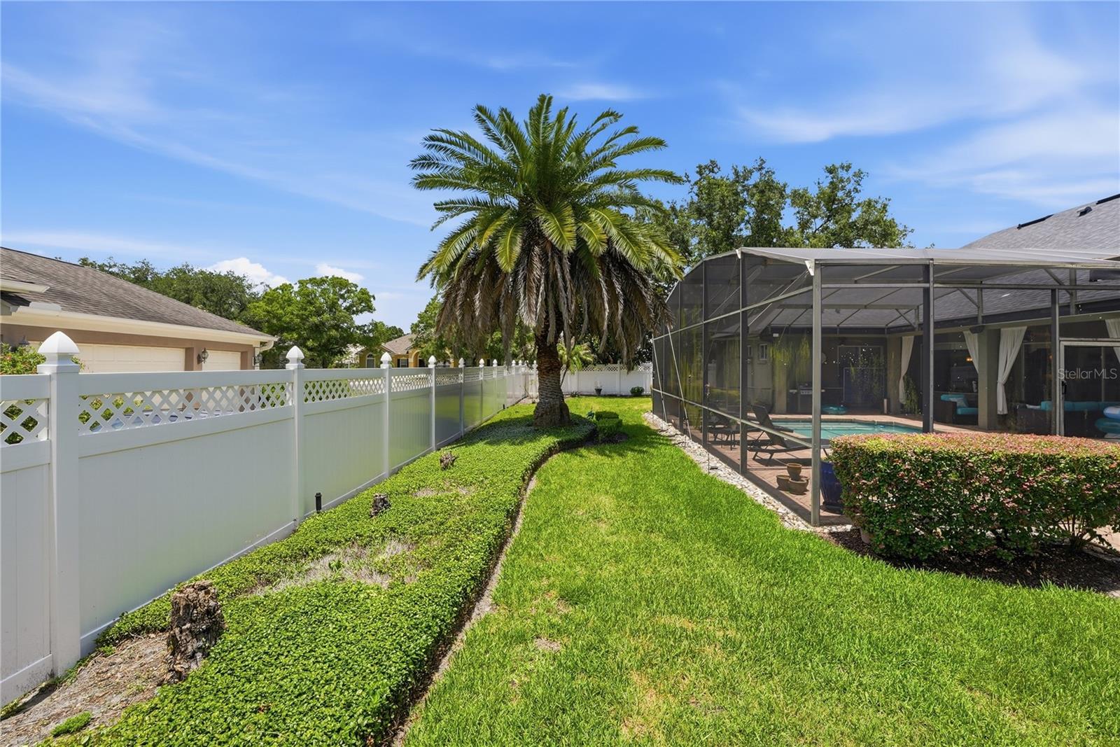 RIVERSBEND - Residential