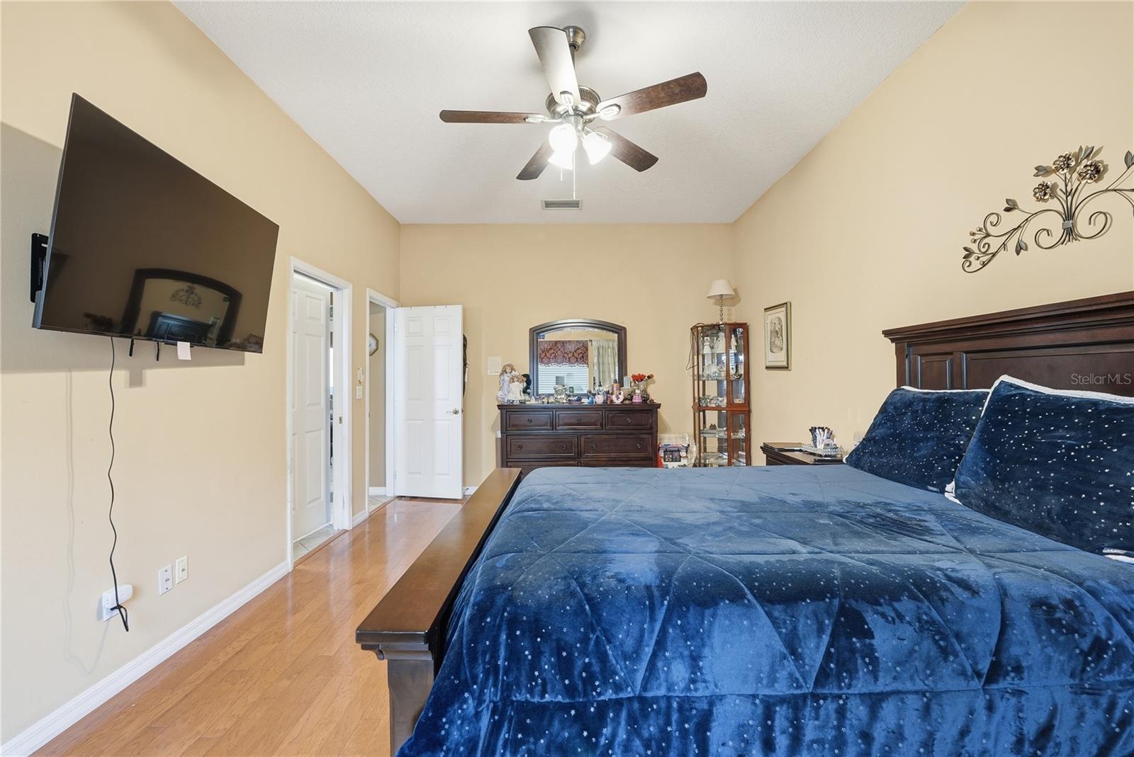 RIVERSBEND - Residential