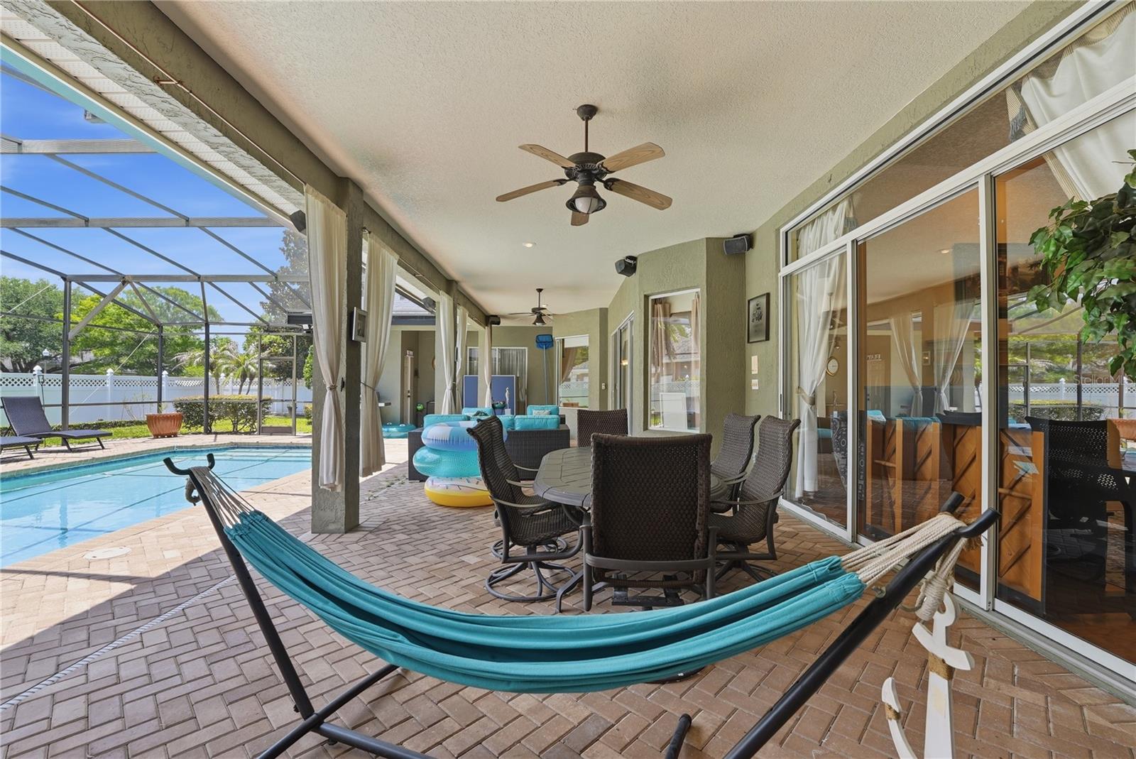RIVERSBEND - Residential