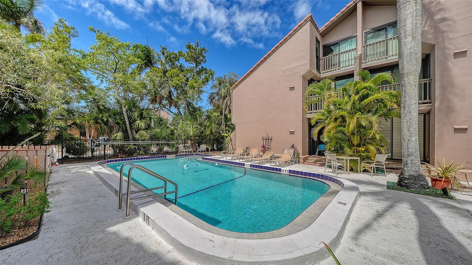 SANDY COVE III - Residential