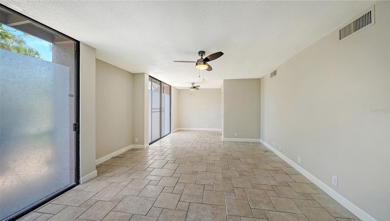SANDY COVE III - Residential