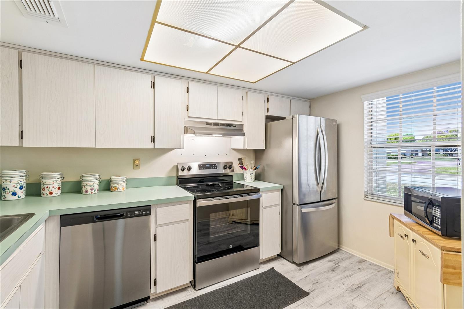 TIMBER OAKS FAIRWAY VILLAS - Residential