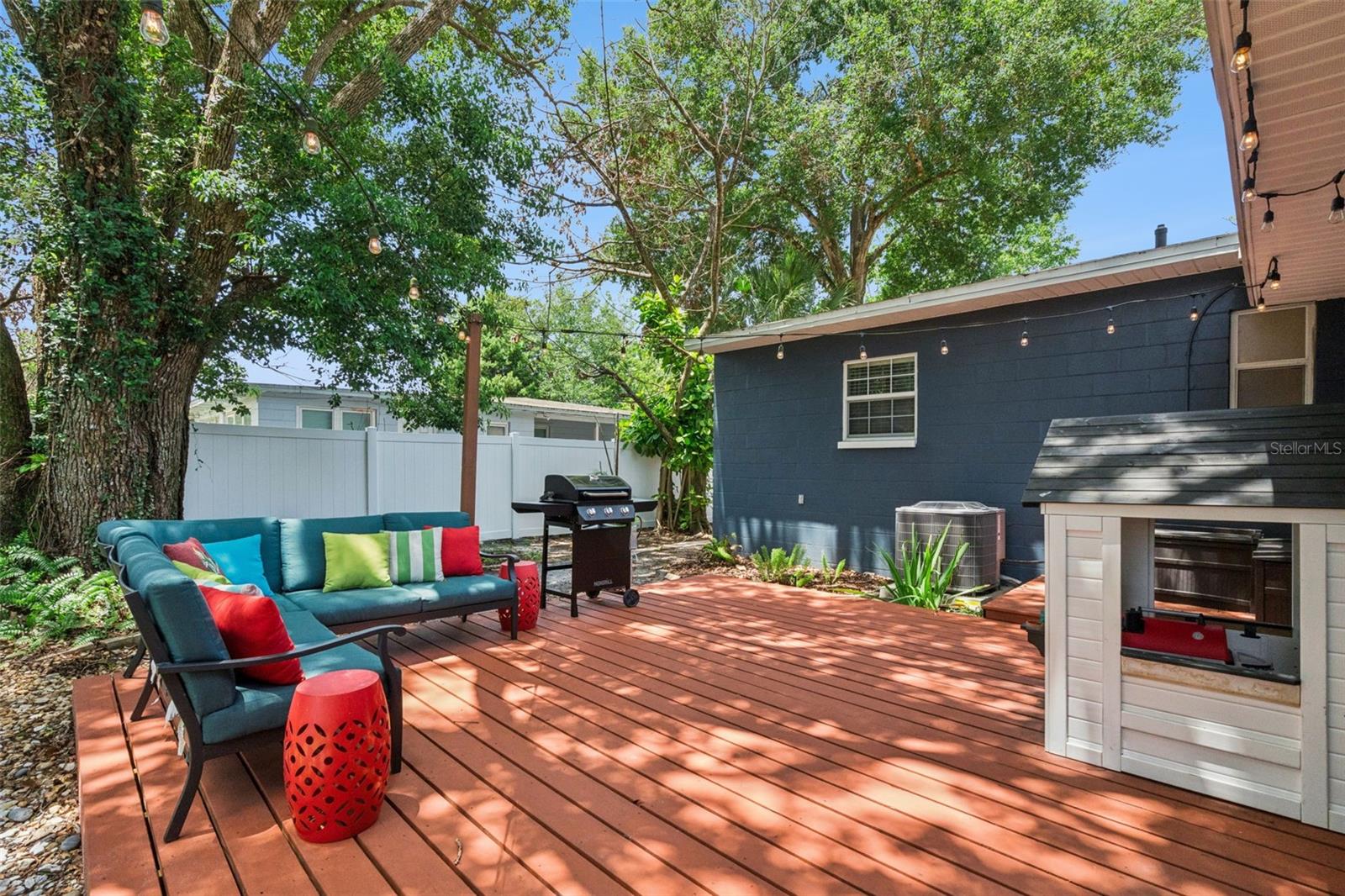 MONTEREY - Residential