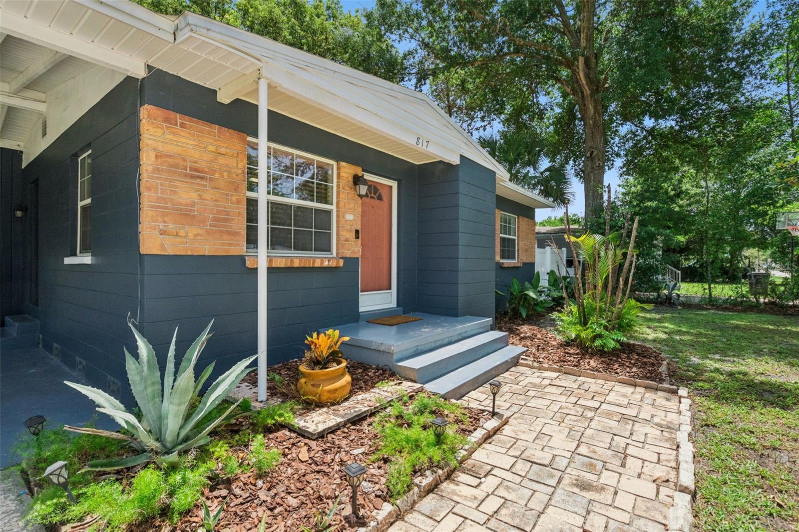 MONTEREY - Residential