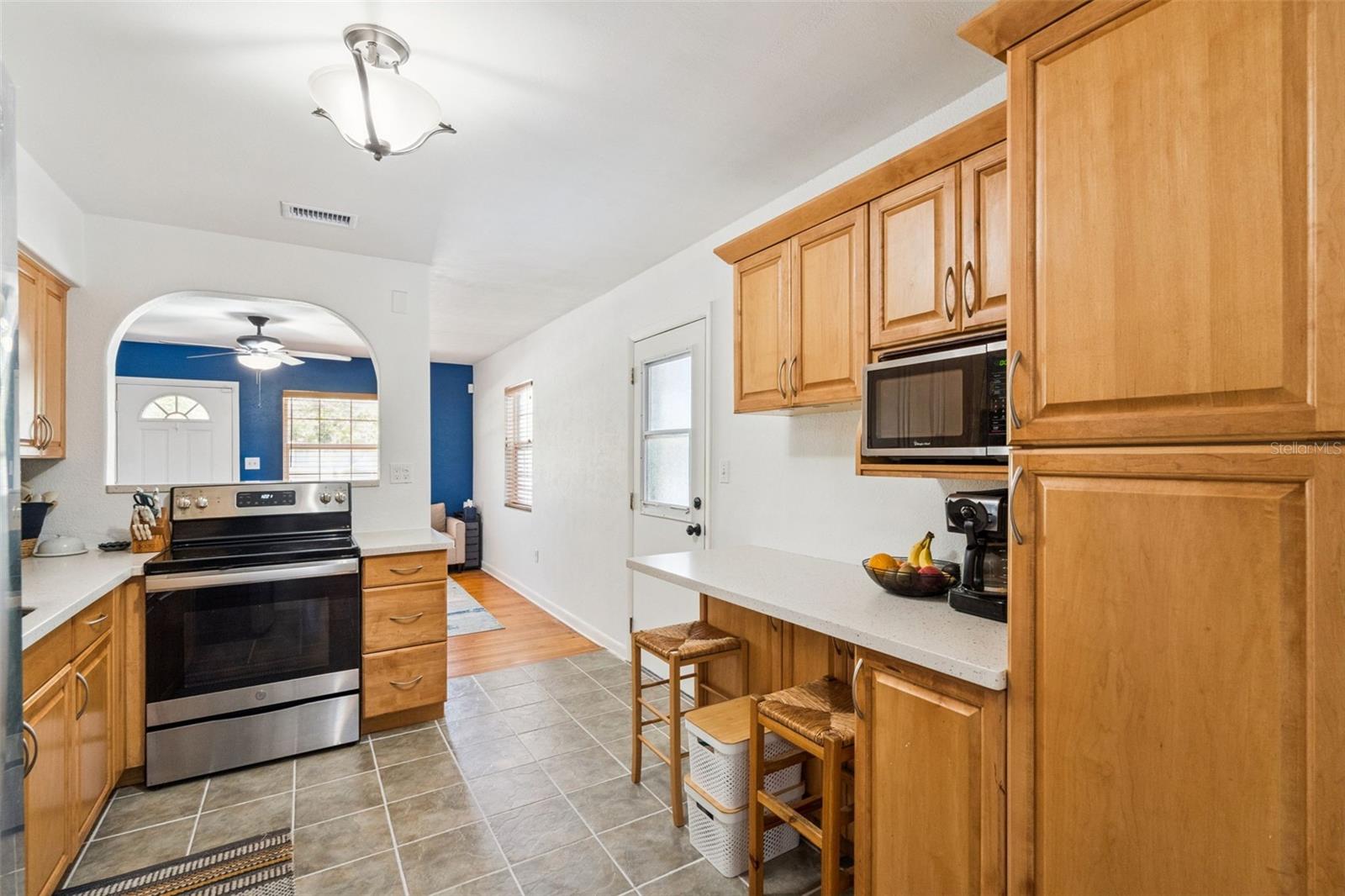 MONTEREY - Residential