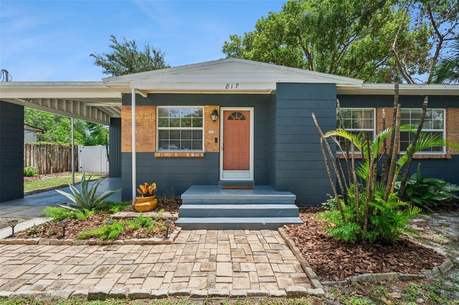 MONTEREY - Residential