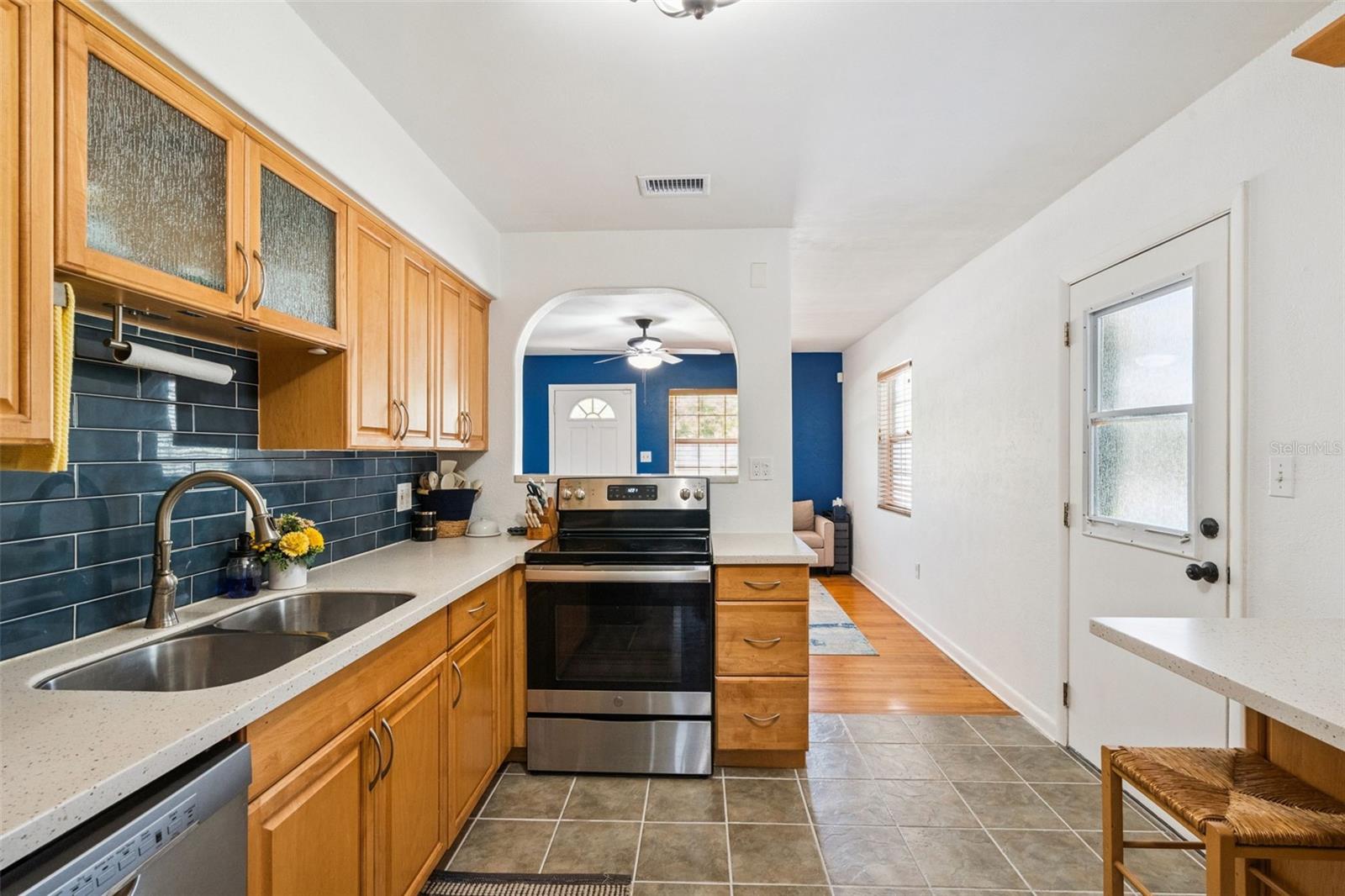 MONTEREY - Residential