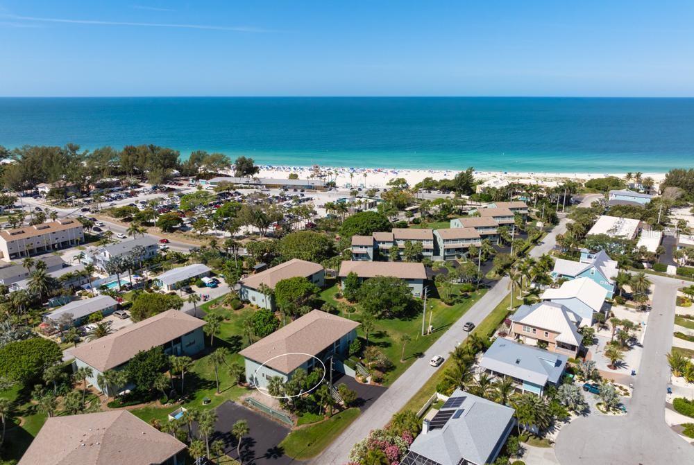 ISLAND VILLAGE - Residential