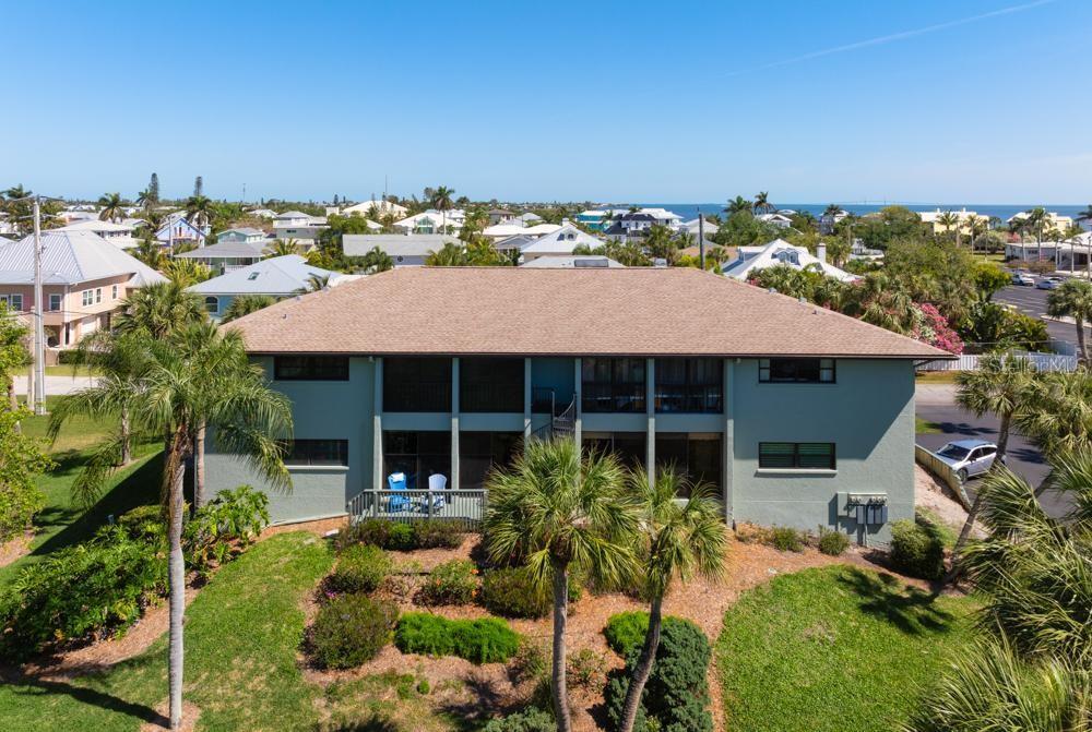 ISLAND VILLAGE - Residential
