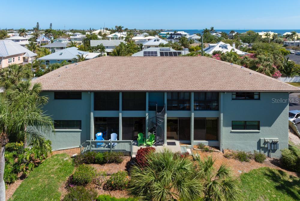 ISLAND VILLAGE - Residential