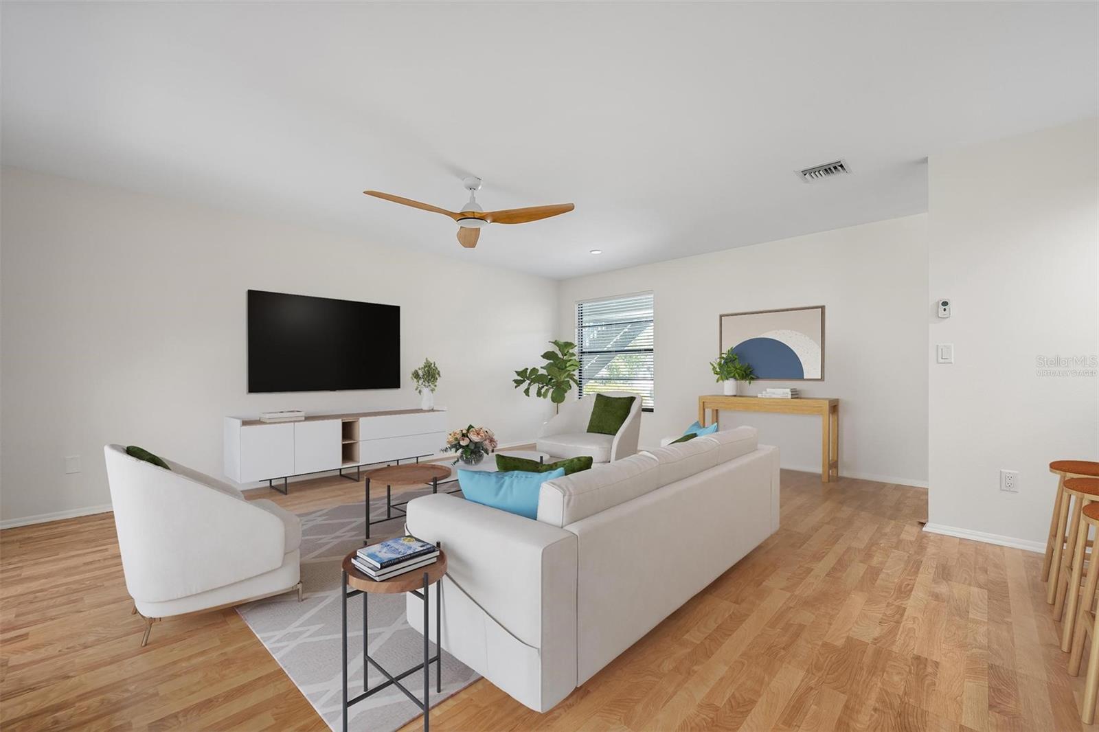 ISLAND VILLAGE - Residential