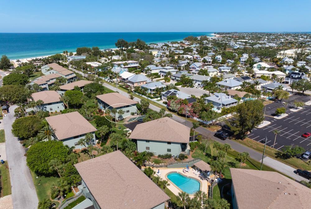 ISLAND VILLAGE - Residential