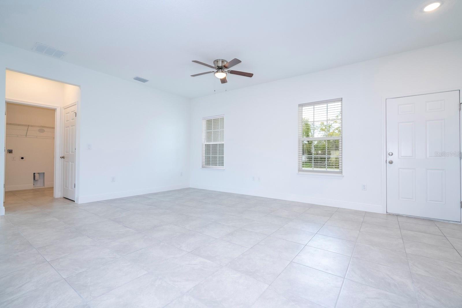 MARION OAKS UN 03 - Residential