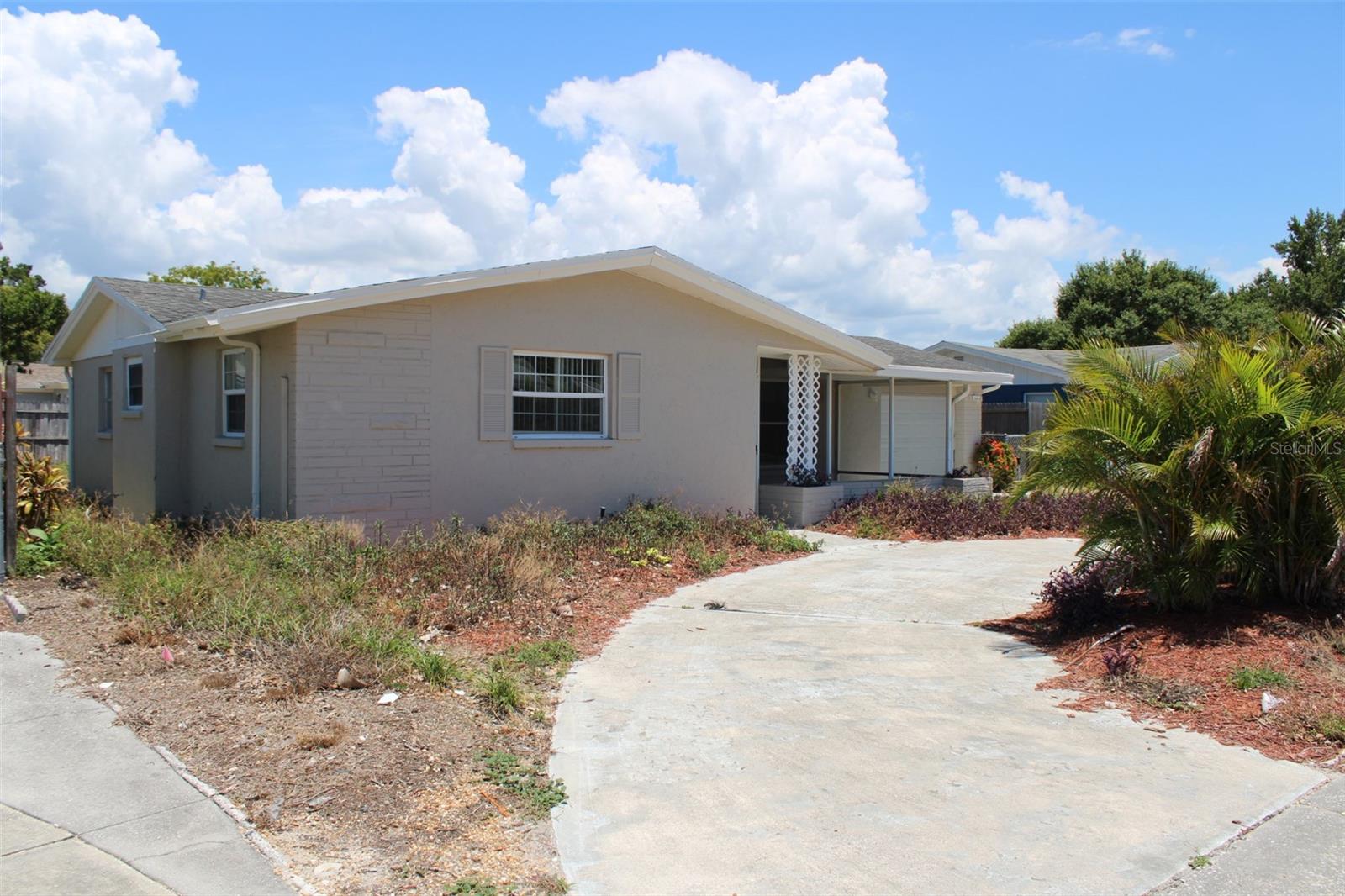 BEACON SQUARE - Residential