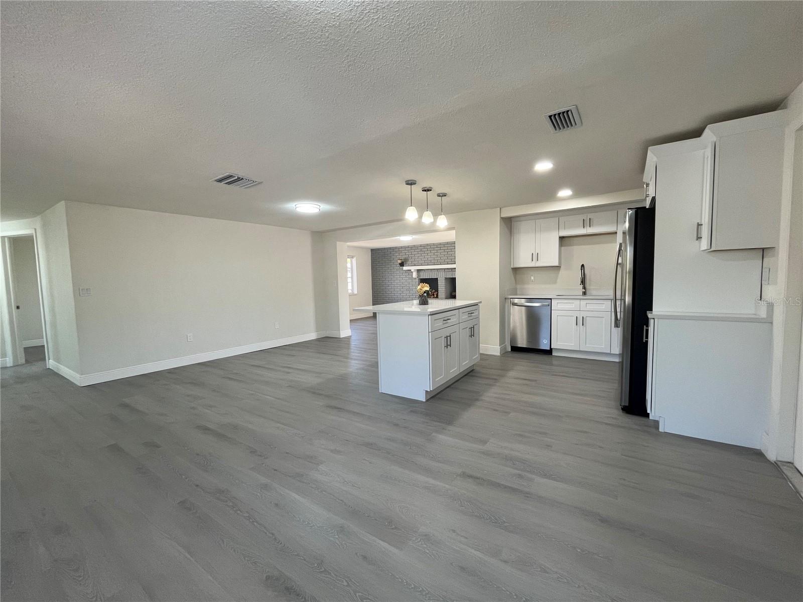 BEACON SQUARE - Residential