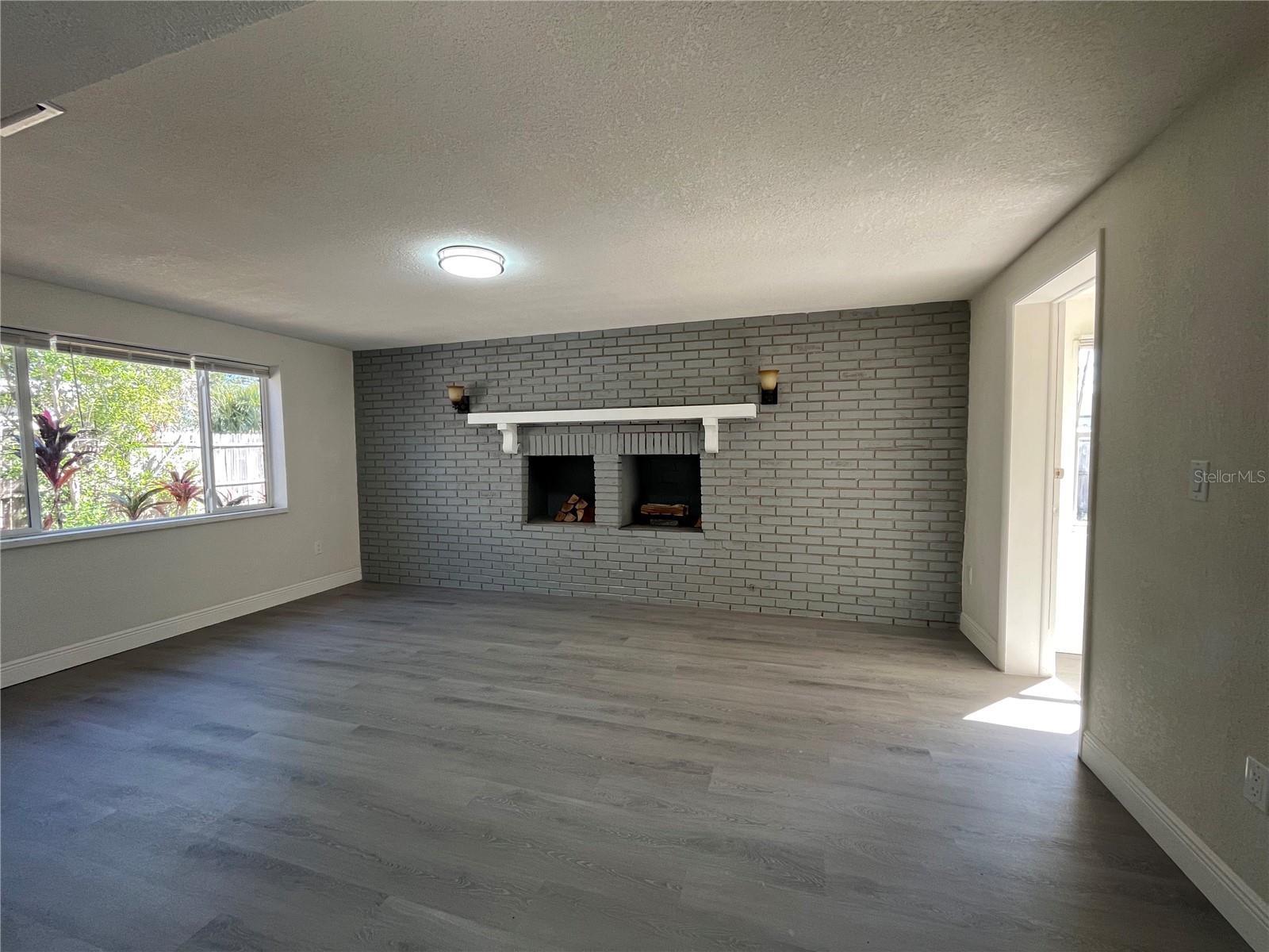 BEACON SQUARE - Residential