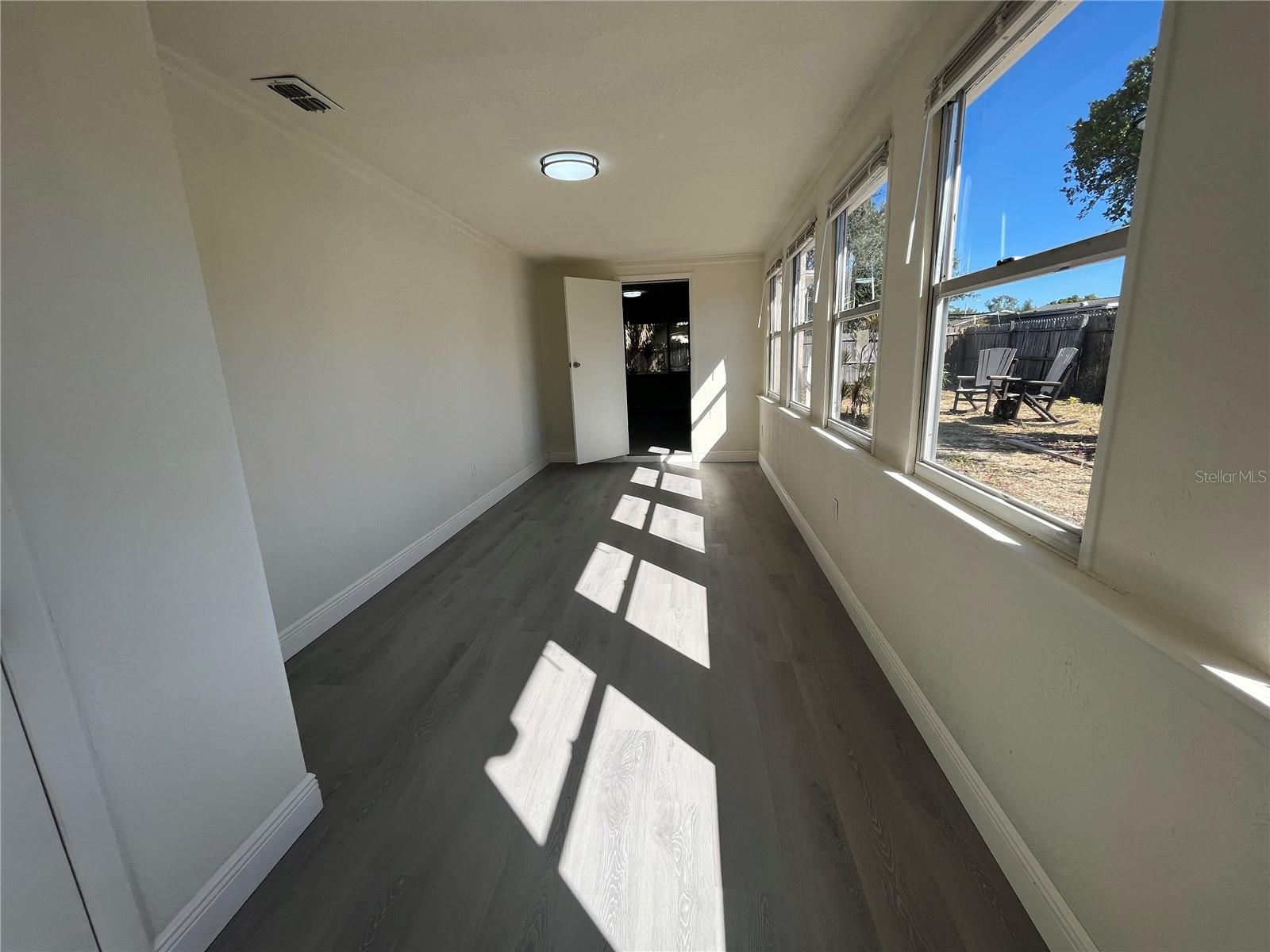 BEACON SQUARE - Residential