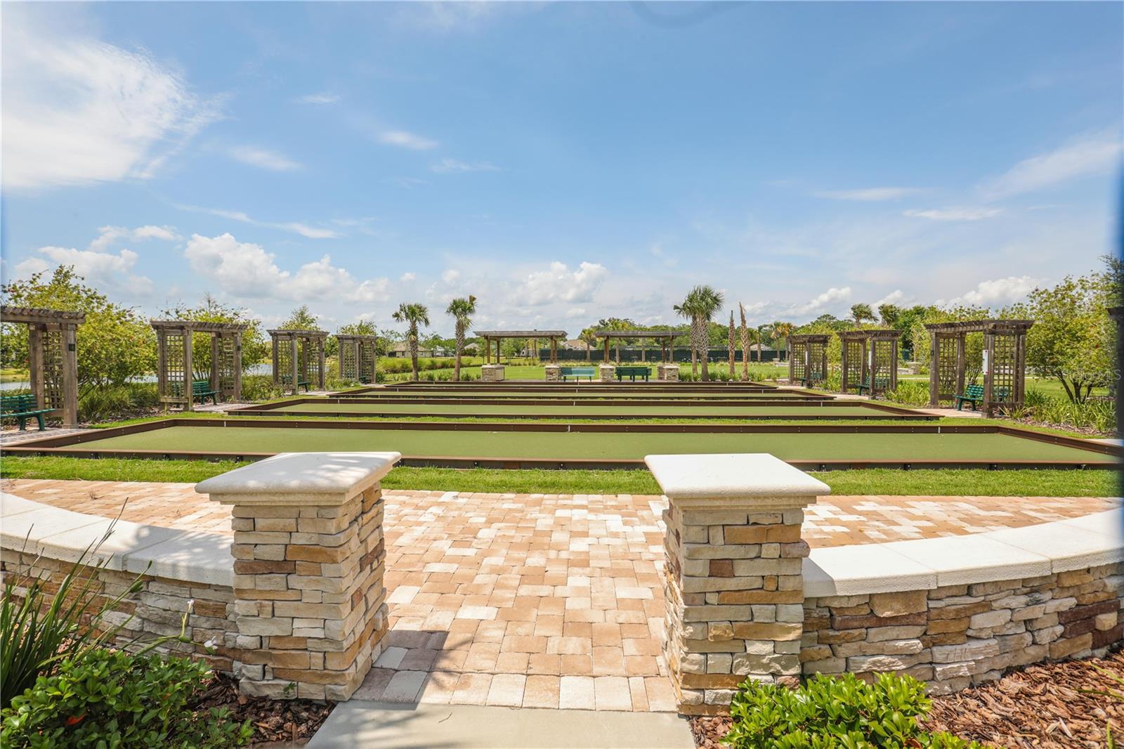 LAKES OF MOUNT DORA - Residential
