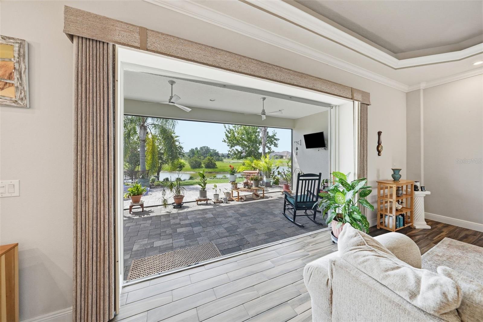 LAKES OF MOUNT DORA - Residential