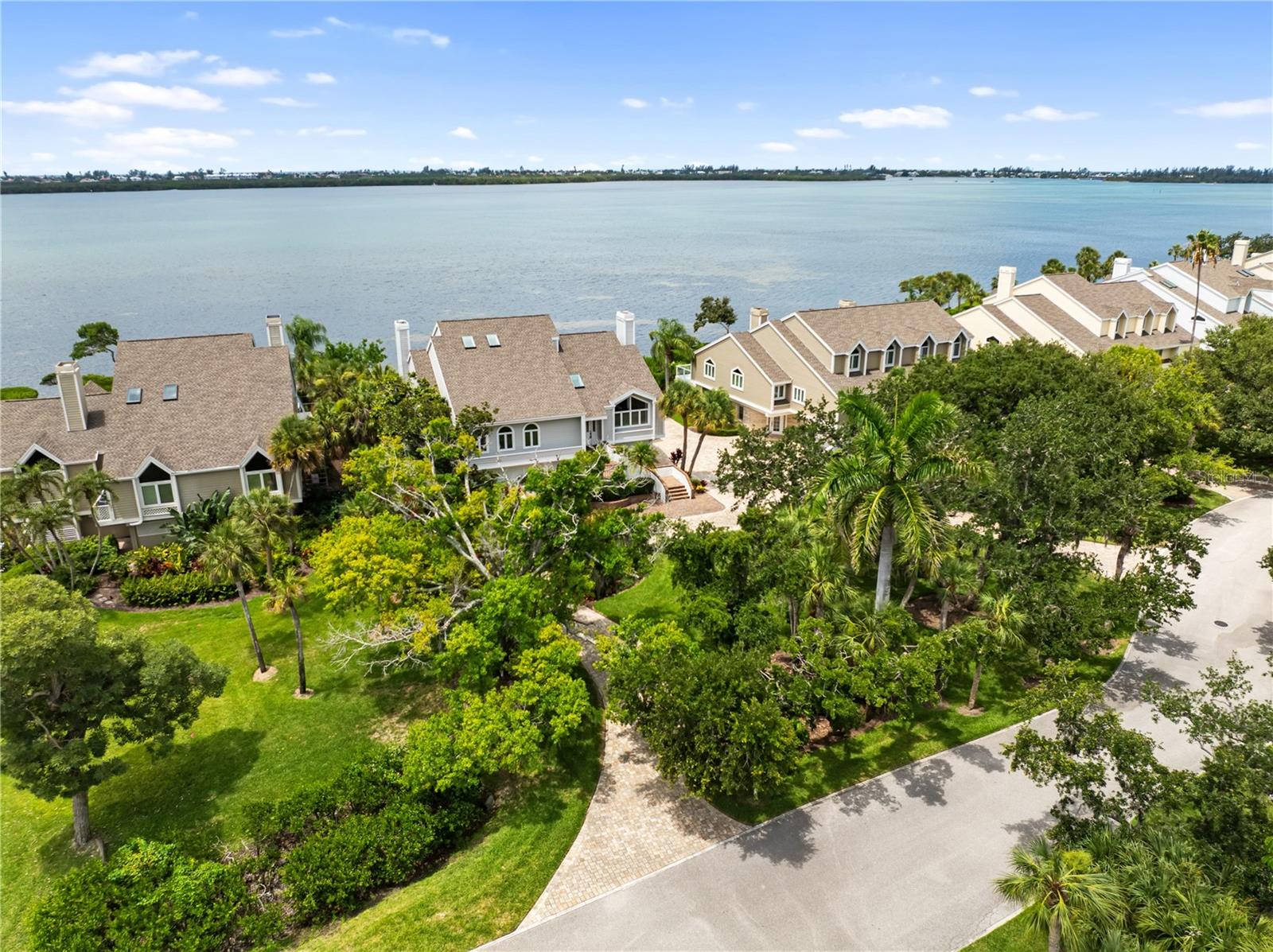 TIDY ISLAND PH II - Residential