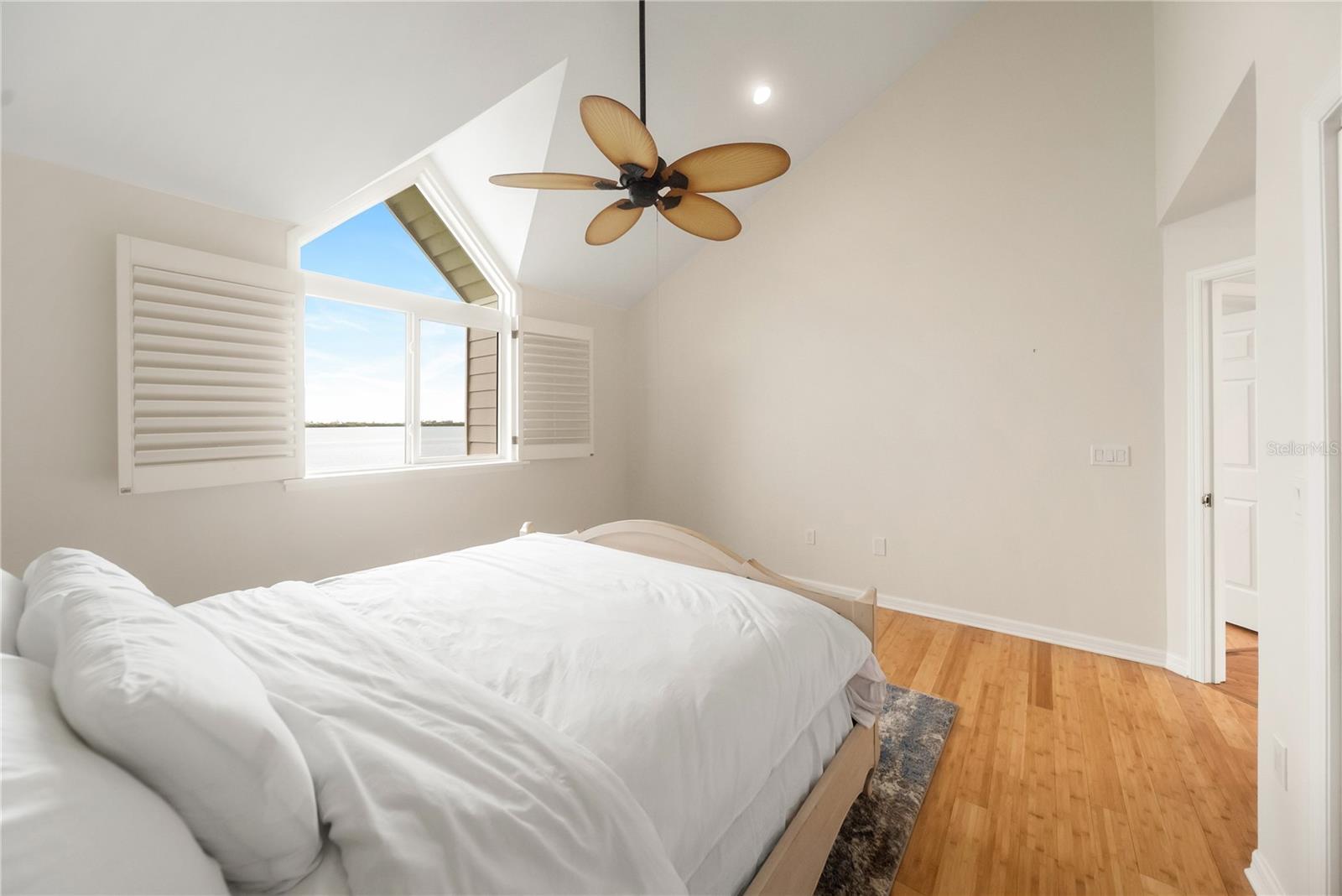 TIDY ISLAND PH II - Residential