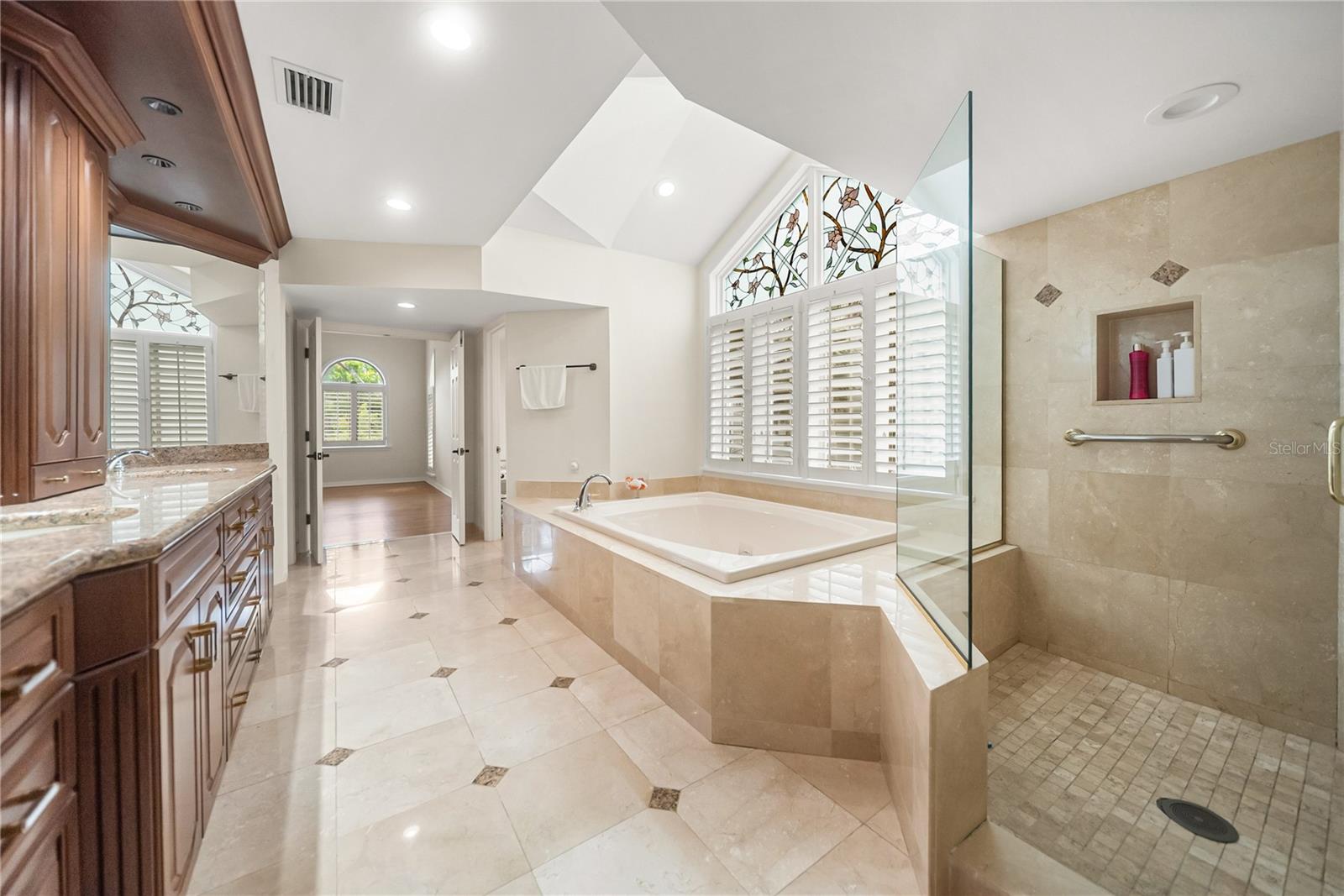 TIDY ISLAND PH II - Residential