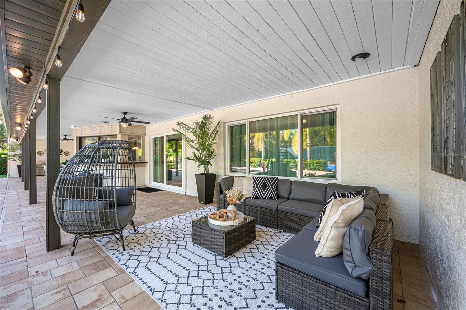 PINELLAS GROVES - Residential