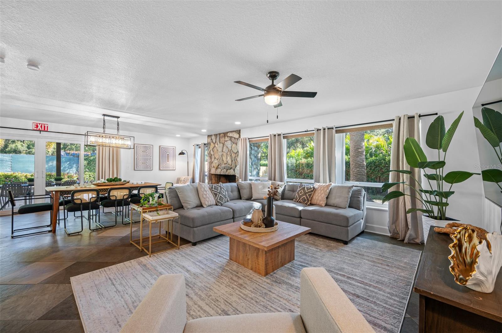 PINELLAS GROVES - Residential