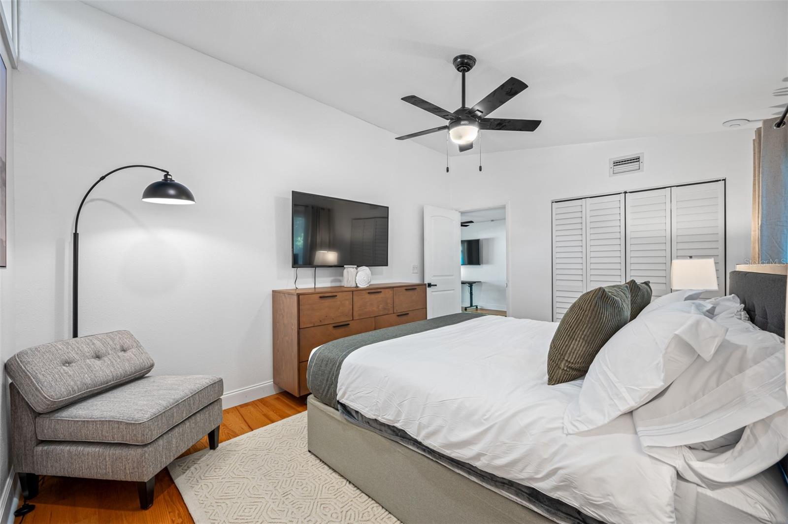 PINELLAS GROVES - Residential
