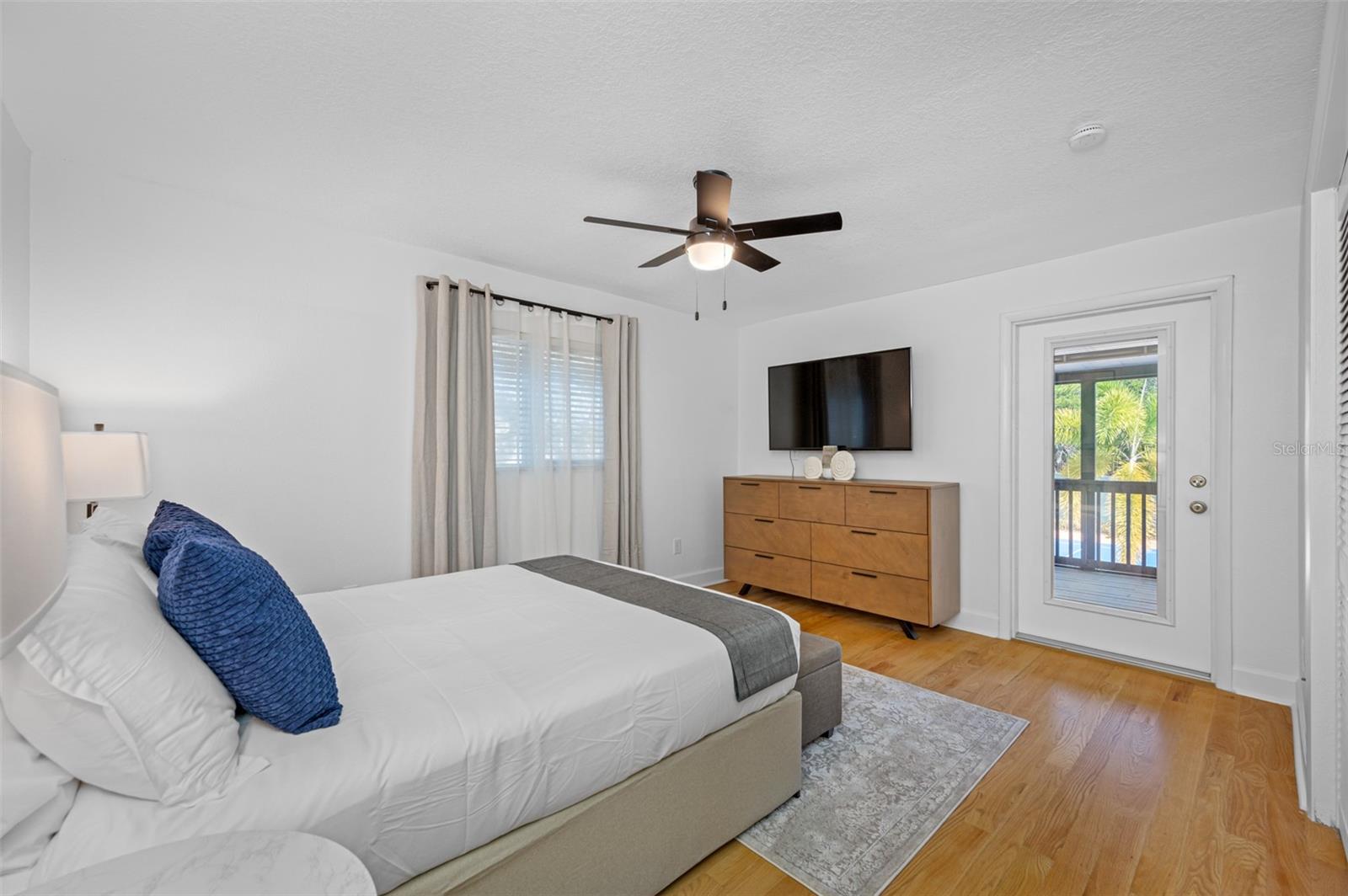 PINELLAS GROVES - Residential