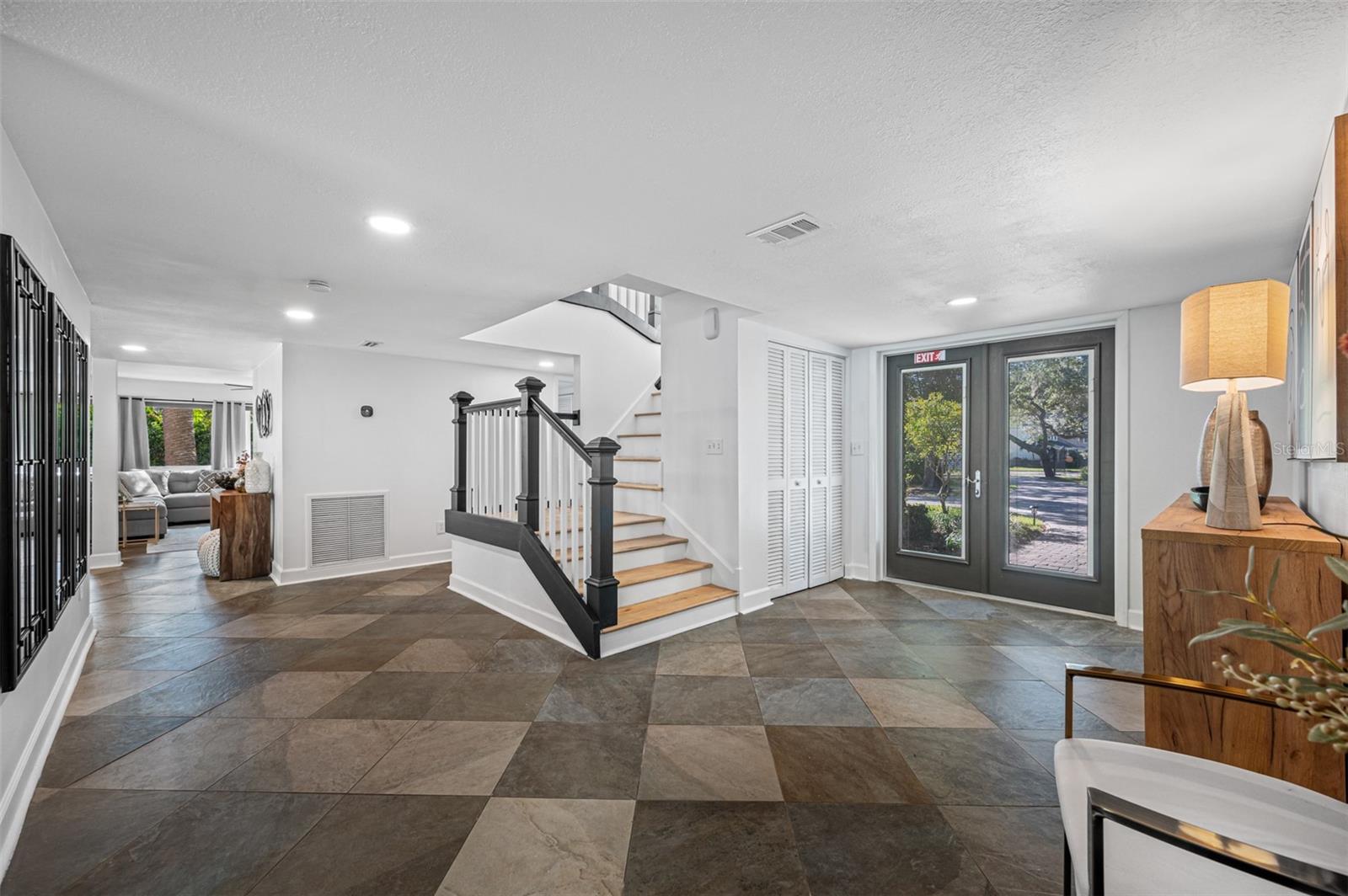 PINELLAS GROVES - Residential