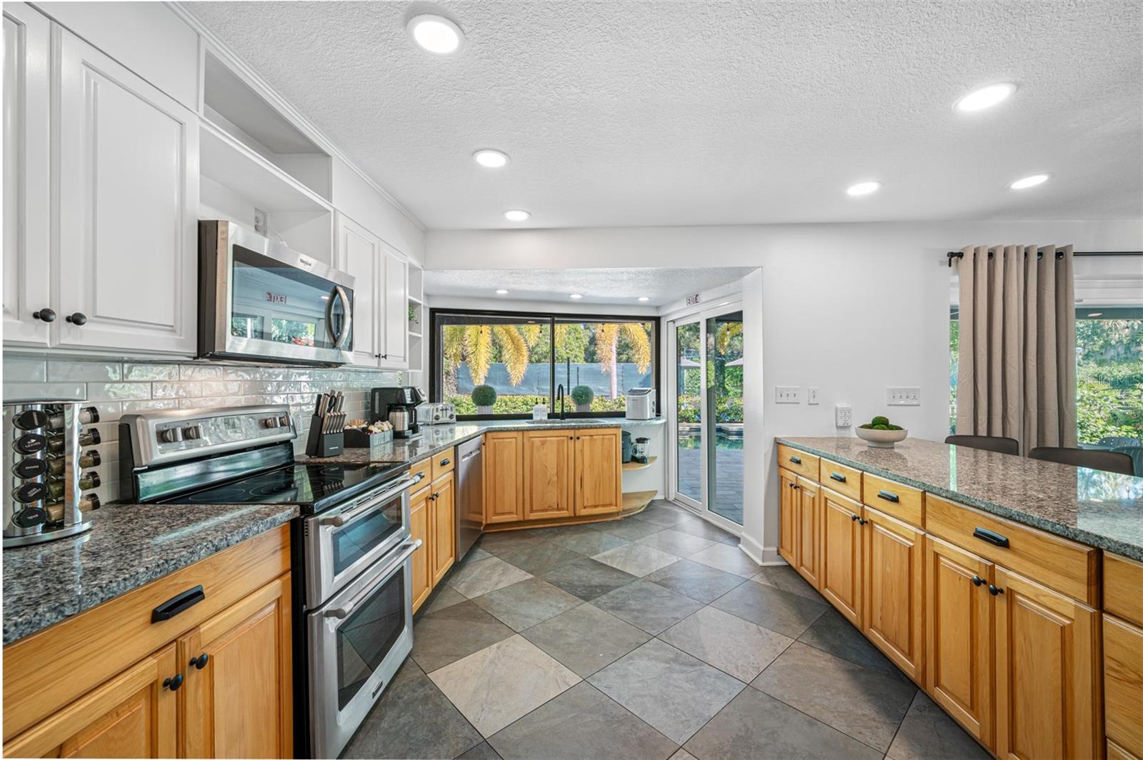 PINELLAS GROVES - Residential