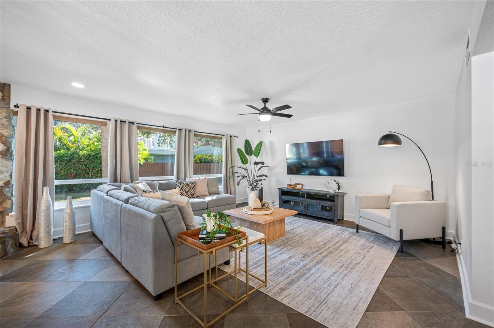 PINELLAS GROVES - Residential