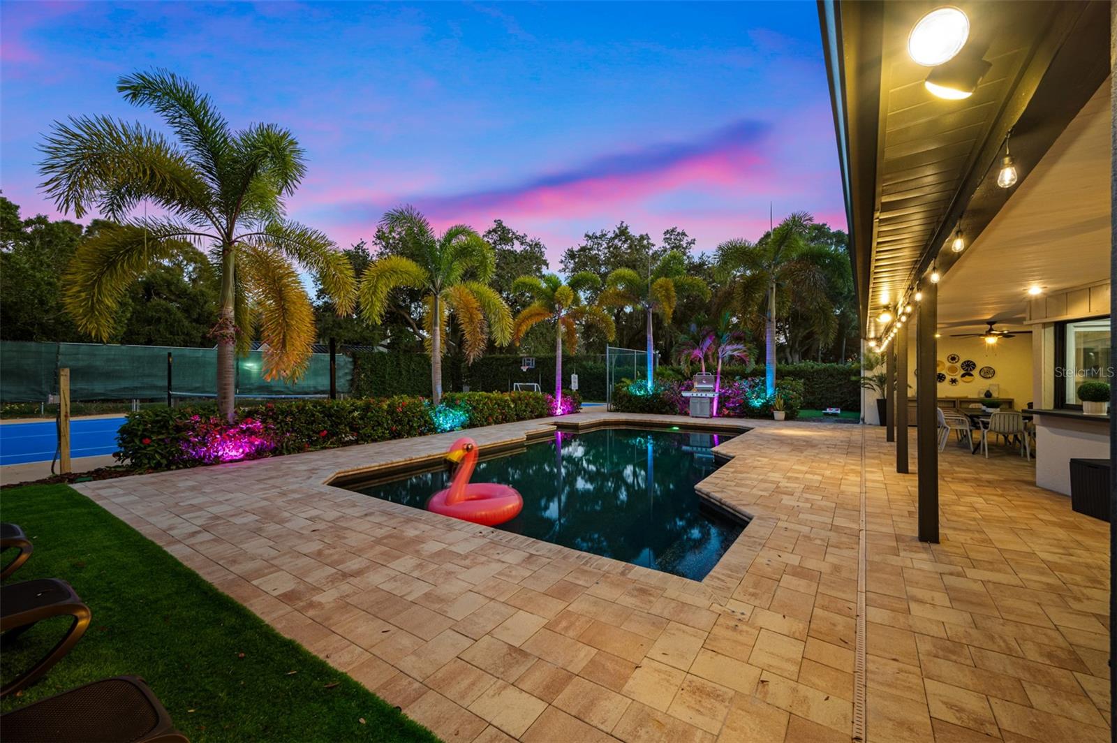 PINELLAS GROVES - Residential