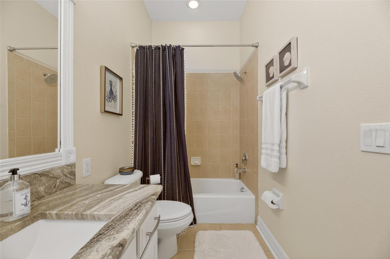 BRISA DEL MAR TWNHMS - Residential